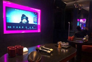 杭州临平区乔司街道附近夜场招聘包厢服务员,有没有年龄限制_