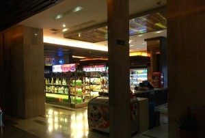 杭州哪里有酒吧ktv招聘酒水促销员,一天上几个小时班