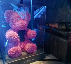 杭州日薪高的夜总会招聘酒水促销员,工作时间和排班制度是怎样的？