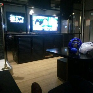 杭州KTV面试现场：才艺比拼与职业风采展现