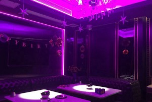 杭州中低档夜总会招聘包厢陪唱,招聘微信多少