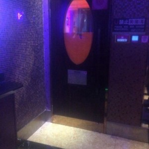 杭州上城区望江街道附近ktv招聘包厢服务员,(不用交台费)